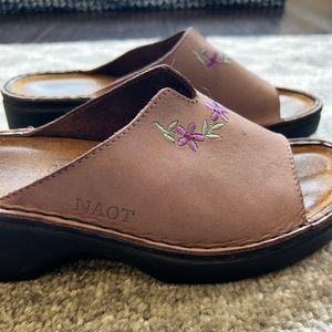 NAOT Heel Open Toe Floral Wedge Sz 37